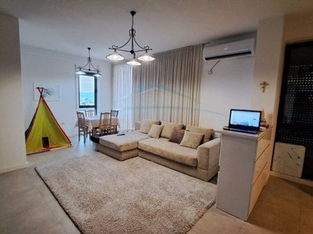 For sale, 2+1 Apartment, Fresk