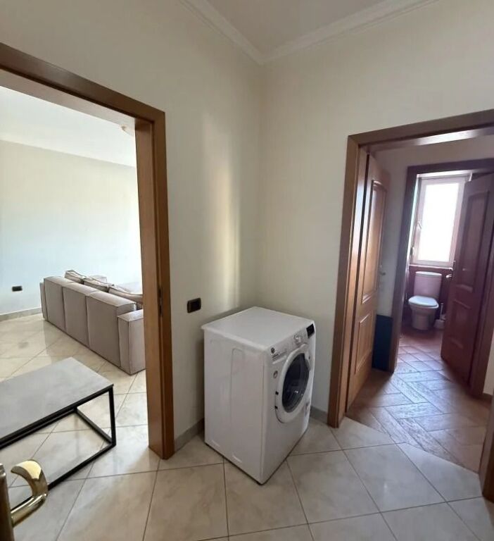 Qera | Apartament 2 + 1 | Blloku | 800 €/muaj