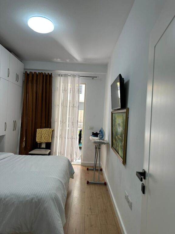 Shitet Apartament 2+1 me organizim perfekt ne kompleksin atom doshi Shkoze