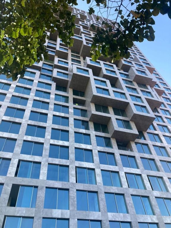 🏙️✨ Apartament Luksoz 2+1+2 + Garderobë – Downtown One, Tiranë ✨🏙️