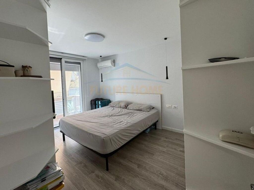 Shitet, Apartament 2+1, Blloku