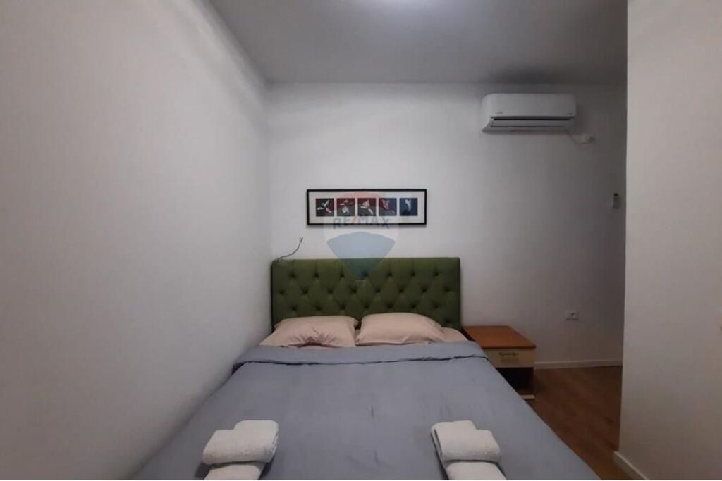 Apartment - For Rent - 9 Floors, Tirana