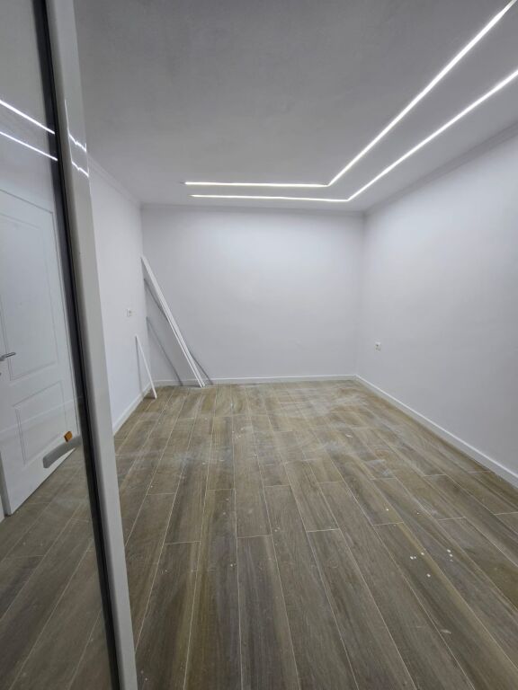 Super Apartament Per Shitje 1+1  Ne Lagjen 13. Rruga Rruga Rexhep Telaj✨️