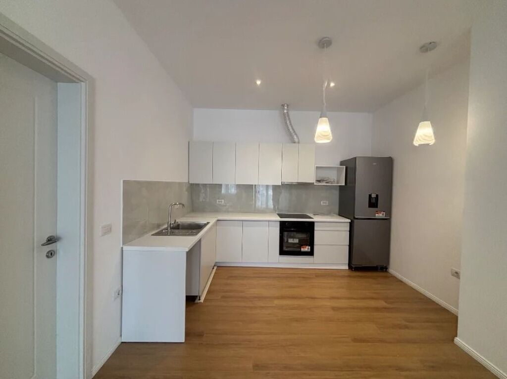 Affitto | Appartamento 1 + 1 | Ali Demi | 500 €/mese