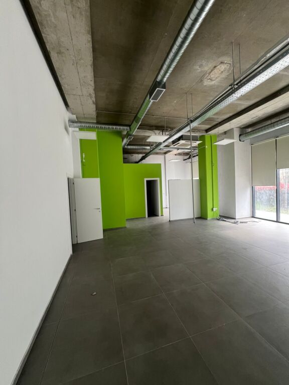 🏢 Ambjent Biznesi me Qira – Zogu i Zi (