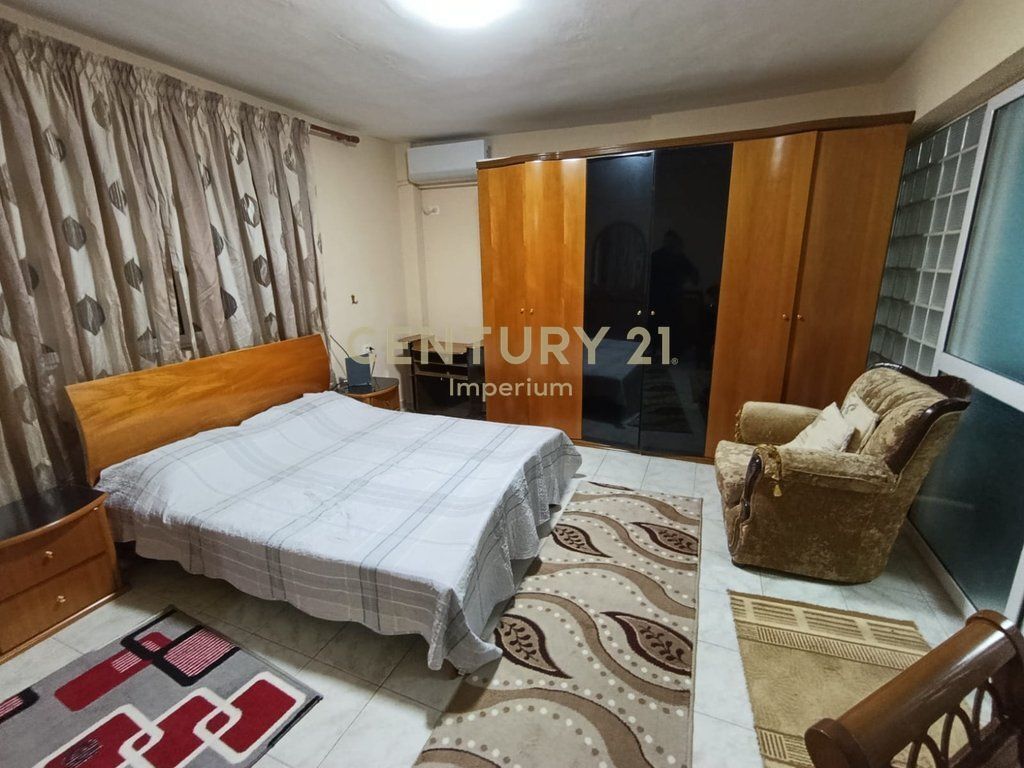 Apartment for rent – 2+1 with separate kitchen, Dritan Hoxha Street