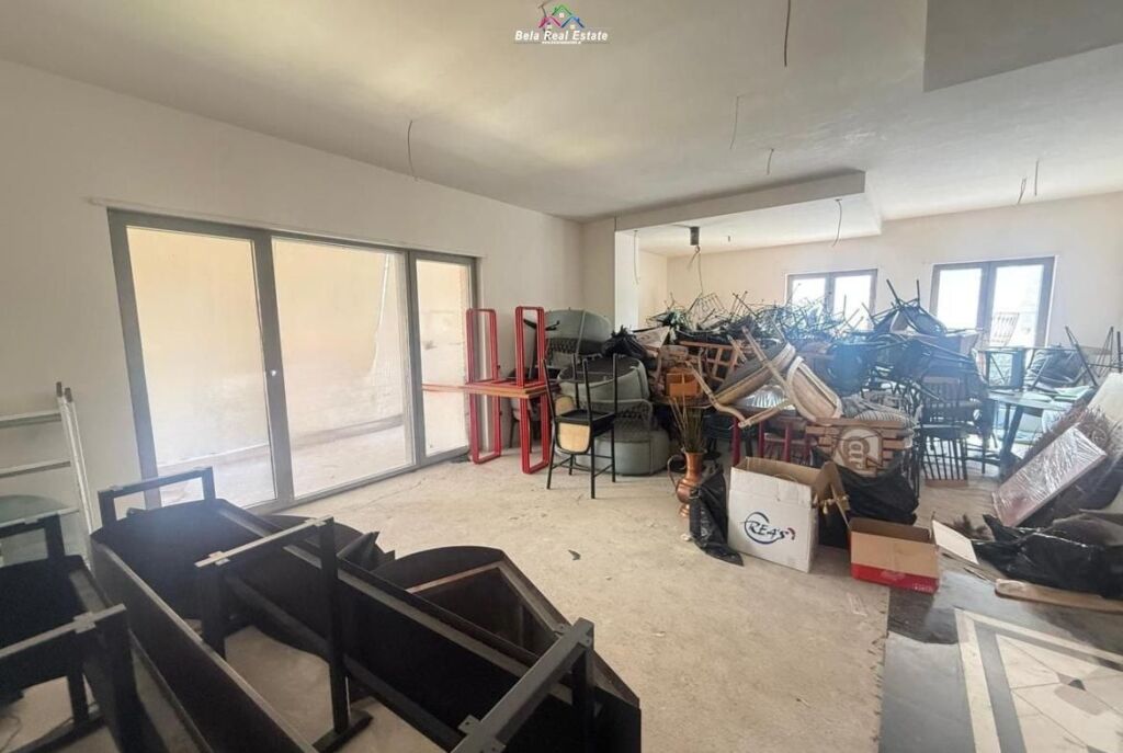 Zyre Me qera 3+1 Tek Kompleksi Delijorgji (ID BZ2904) Tirane