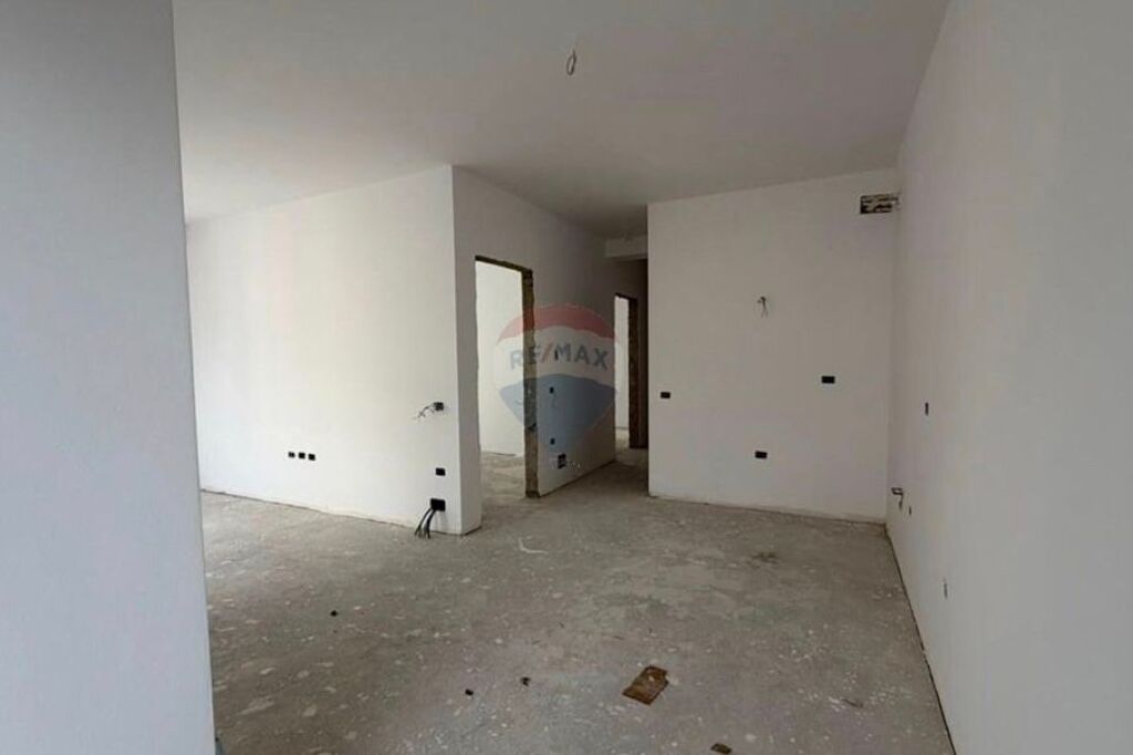 Appartamento - In Vendita - Via Ali Demi, Tirana ID: 530181090-88