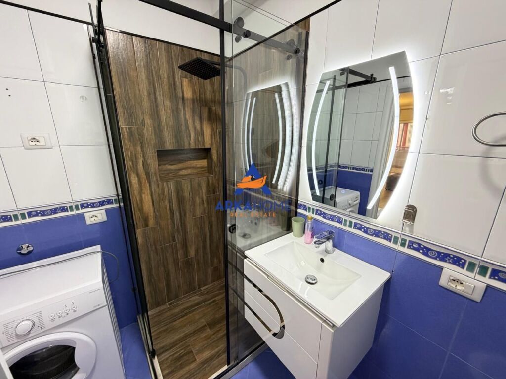 JEPET APARTMENT ME QERA 2+1+BALLKON "RRUGA SAMI FRASHERI" 1200 EURO