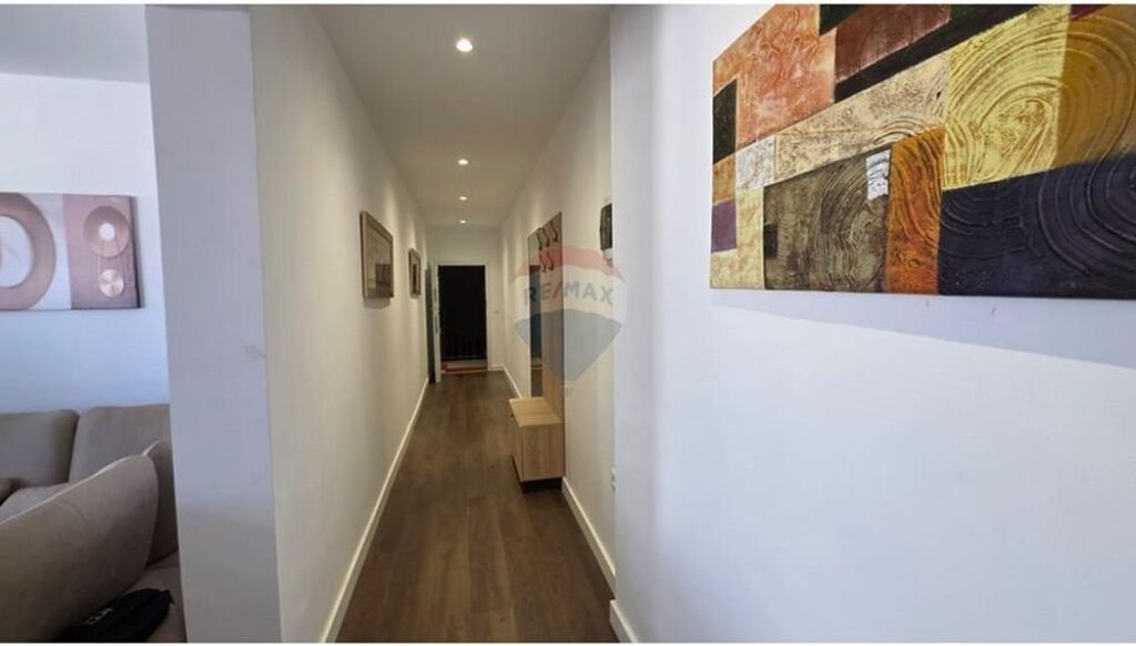 Apartament - Për Qira - Rruga Mine Peza, Tiranë