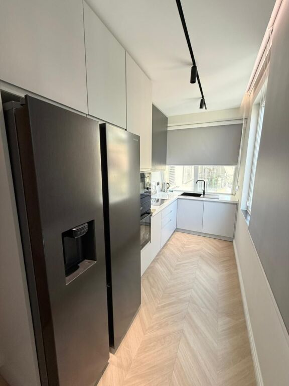 APARTAMENT LUKSOZ ME QERA TEK KOPSHTI ZOOLOGJIK