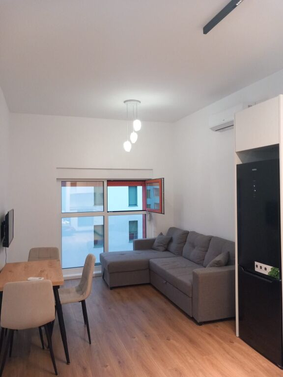 I rent an apartment at Rezidenca Kadiu, previously uninhabited. (Price 400 thousand lek). Agency not accepted