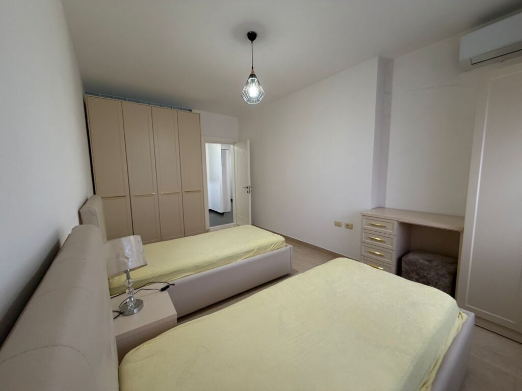 Jepet me qera apartament 2+1 + 2 + 🅿️📍 Astir, pranë Viles L💰 Çmimi: 600 euro/muaj