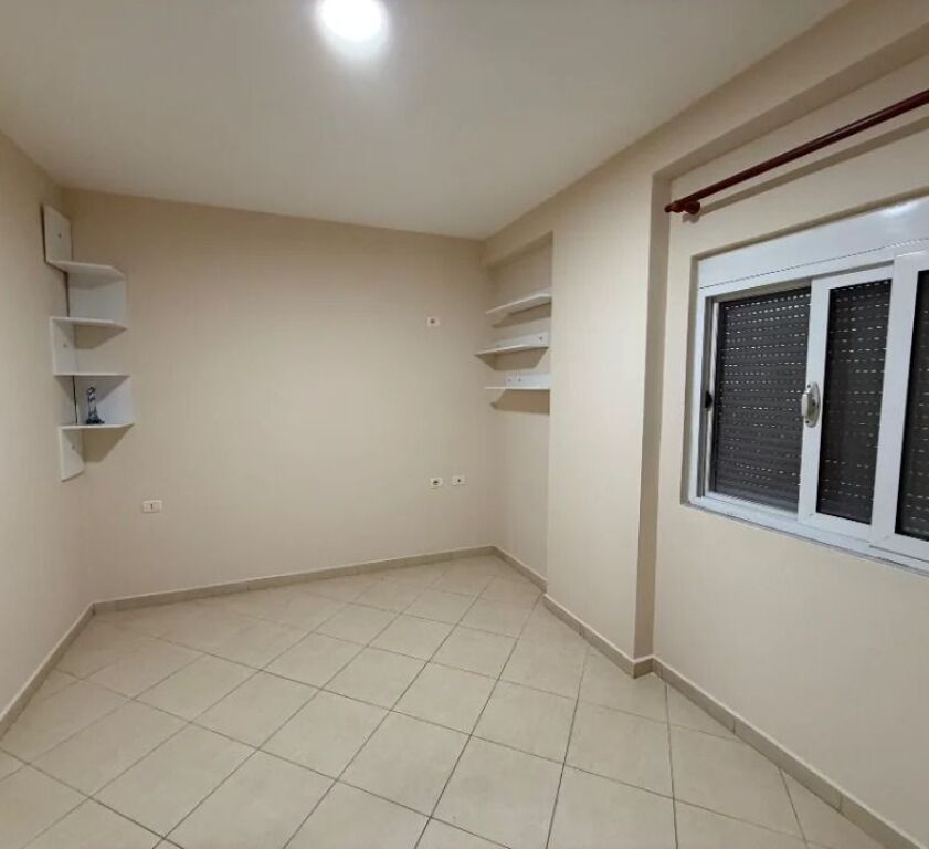Affitto | Appartamento 2 + 1 | Via Bardhyl | 500 €/mese