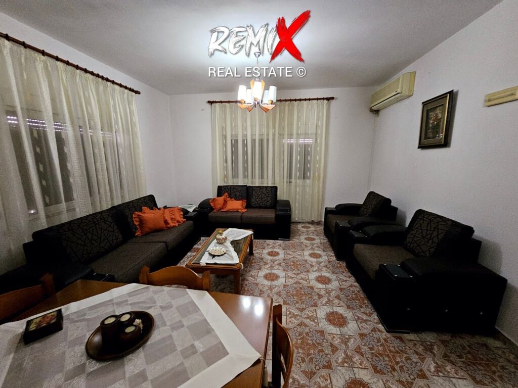 JEPET ME QERA KATI 2 I NJE VILE PRANE KANTINES SKËNDERBEU, DURRËS