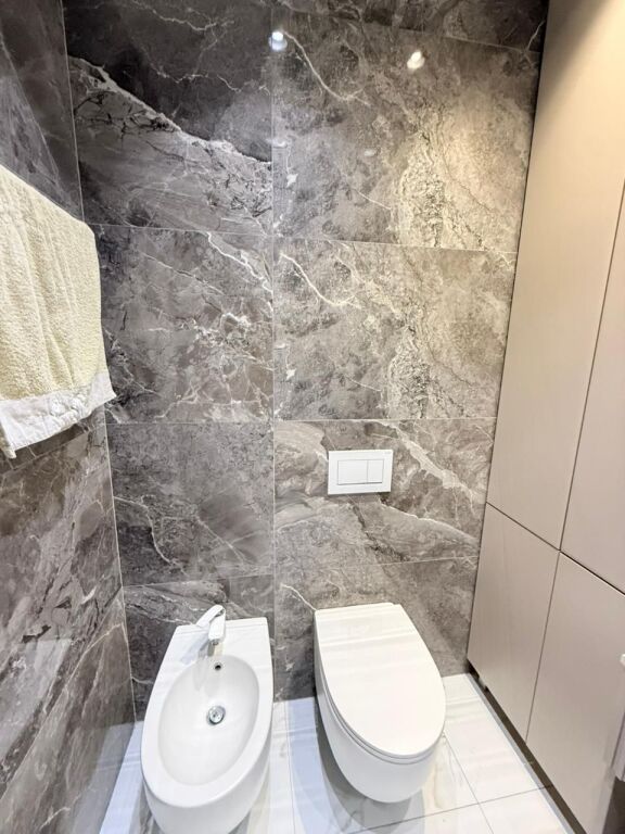 APARTAMENT LUKSOZ ME QERA TEK KOPSHTI ZOOLOGJIK