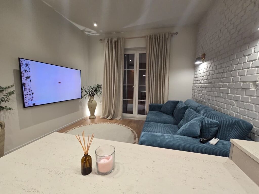 Luxury apartment for rent in Myslym Shyr