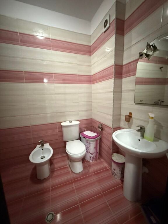 Affittasi appartamento 1+1 a Kmy, Yzberisht 40.000Leke