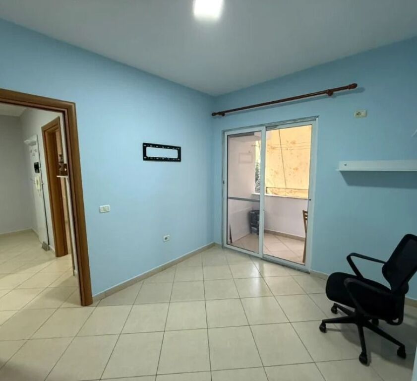 Affitto | Appartamento 2 + 1 | Via Bardhyl | 500 €/mese