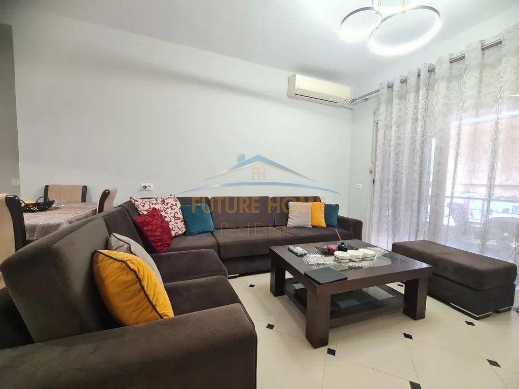 Qera,Apartament 2+1+2 ,Yzberisht