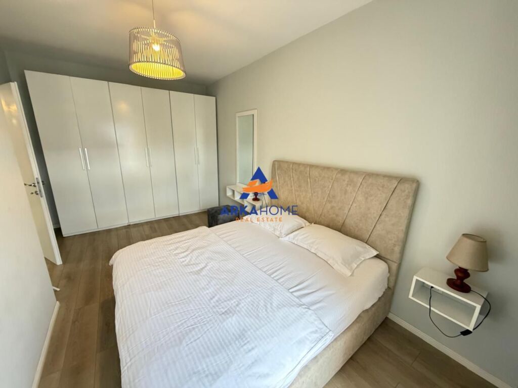 JEPET APARTMENT ME QERA 2+1+BALLKON "RRUGA SAMI FRASHERI" 1200 EURO