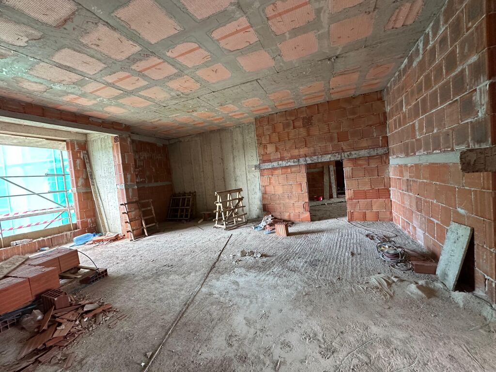 Vendiamo appartamento 2+1 occasione, Via Siri Kodra