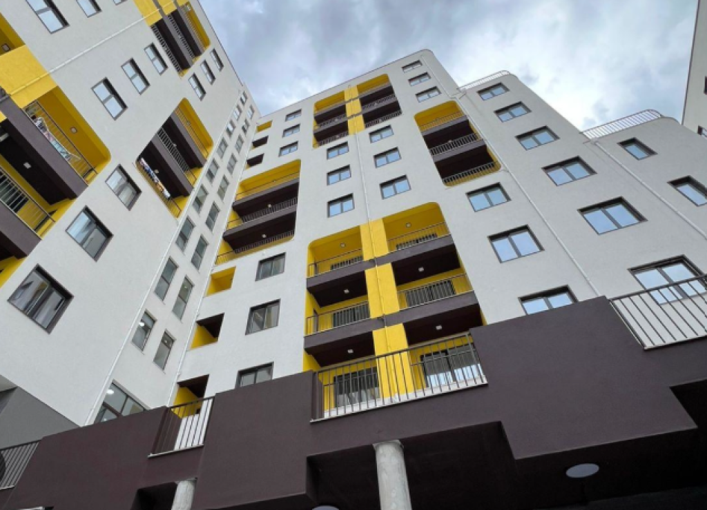 🏡 Shitet Apartament 2+1+2 + Poste Parkimi
