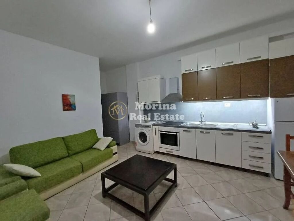 Affitto | Casa privata 1 + 1 | Shkoze | 270 €/mese