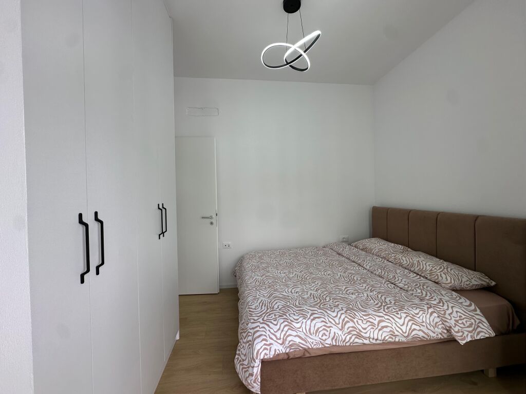 APARTAMENT 1+1 PER QIRA KOMPLEKSI MANGALEM!
