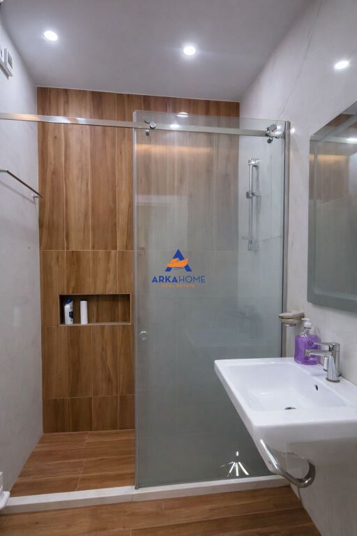 IN VENDITA APPARTAMENTO 2+1+2 BALCONE "KINOSTUDIO, VIA AGIM PRODANI" 200.000 EURO