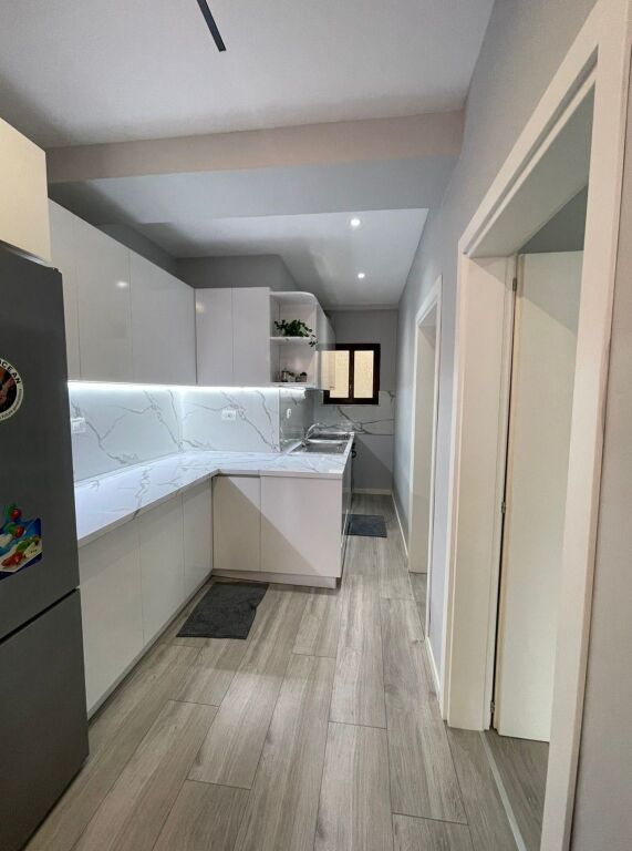 🏡Appartamento 2+1 in Affitto a 21 Dhjetori, vicino all'Hotel Mondial!