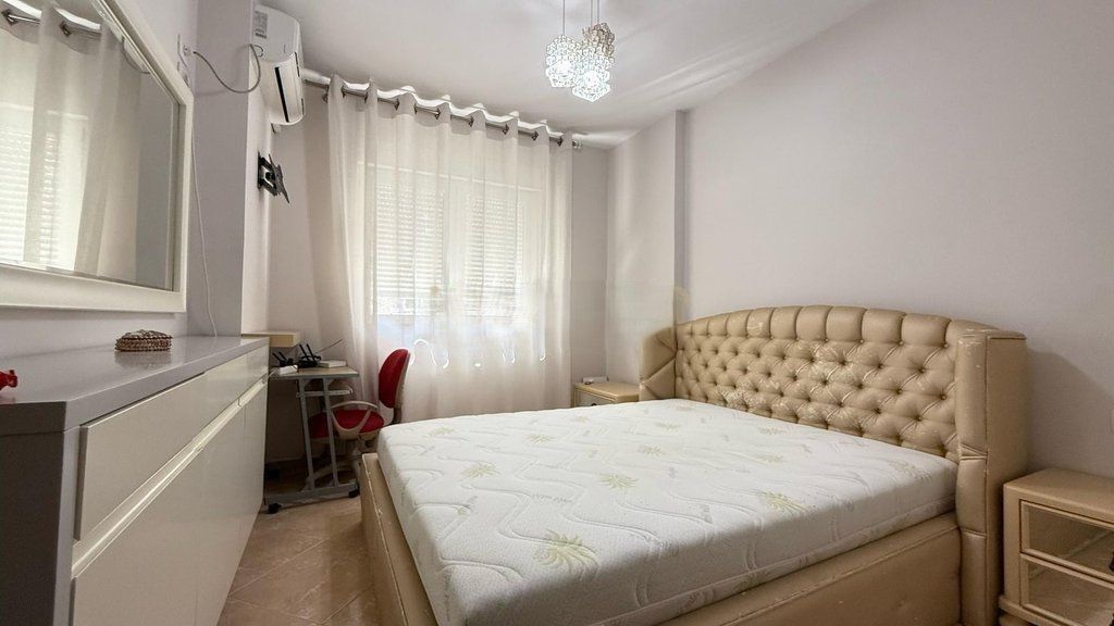 Appartamento 2+1 In Affitto Via Elbasan