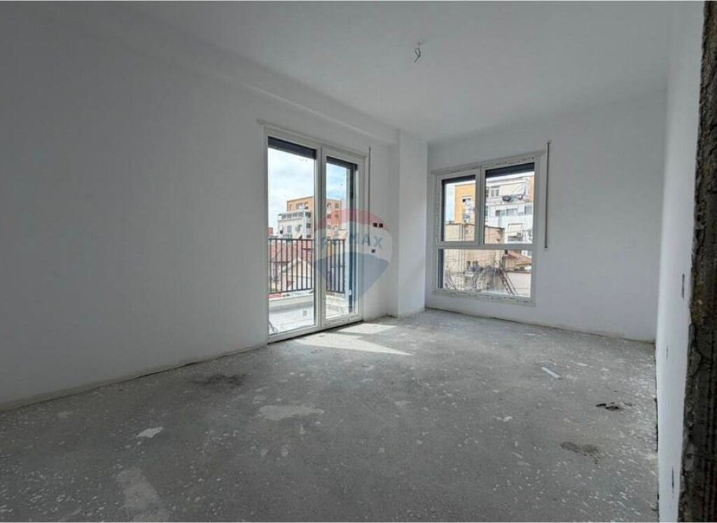 Apartament - Për Shitje - Rruga Ali Demi, Tiranë ID: 530181090-89