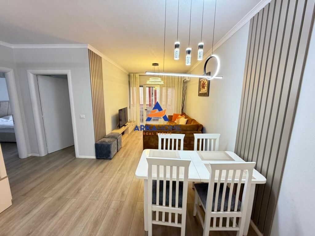 JEPET APARTMENT ME QERA 2+1+BALLKON "RRUGA SAMI FRASHERI" 1200 EURO