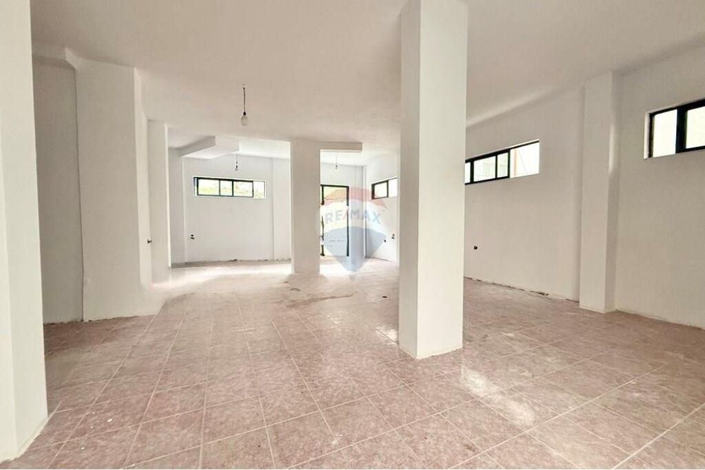 Warehouse/Storage - For Rent - Paris Commune, Tirana