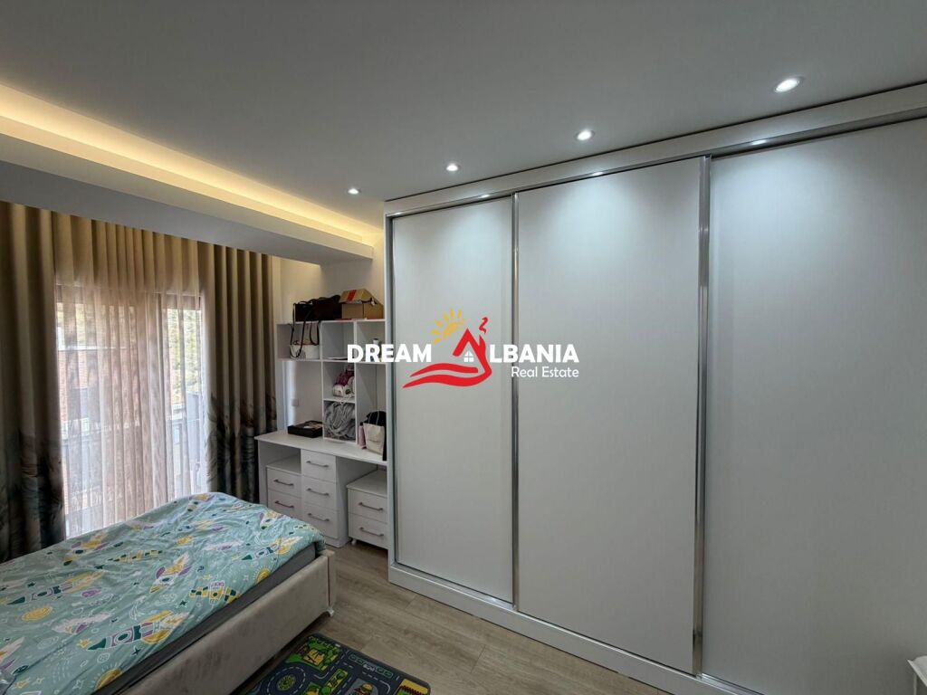 Affittasi 2+1+2 e parcheggio incluso a Kodra e Diellit 2 (ID 42215517)