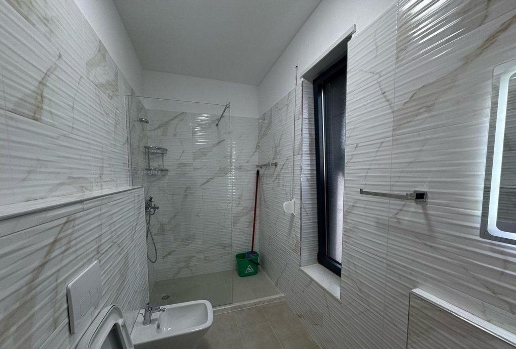 Super Appartamento 2+1+2, vicino alla Stazione dei Treni, all'inizio del Nuovo Boulevard!