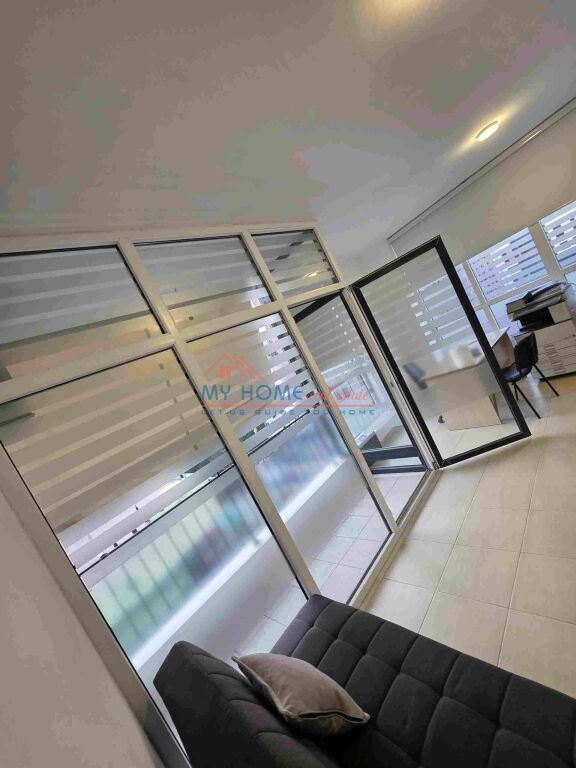 Zyre me qera tek Bulevardi i Ri Tirane