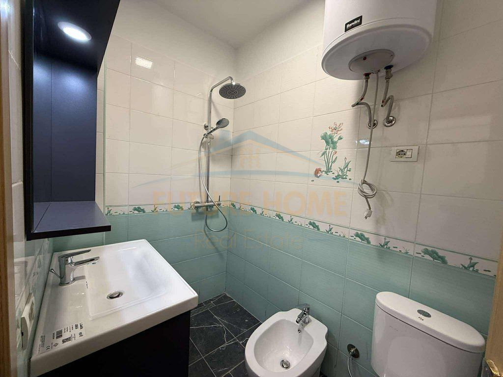 APARTAMENT 2+1 PER QIRA ( VILA L ) ASTIR