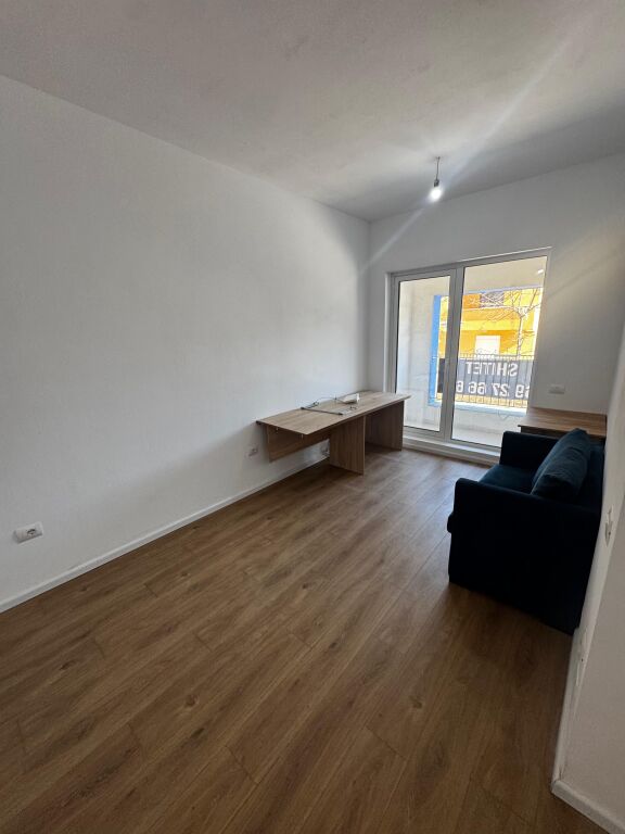 Shitet apartament 1+1 (me hipoteke)
