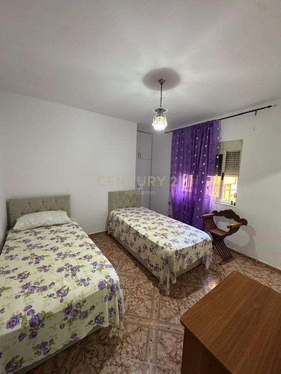 Apartament 2+1+2 Me Qira tek Gjykata Durres !