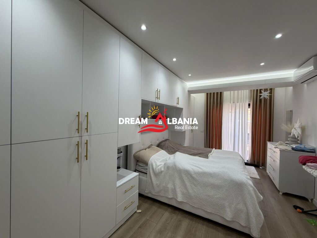 Affittasi 2+1+2 e parcheggio incluso a Kodra e Diellit 2 (ID 42215517)