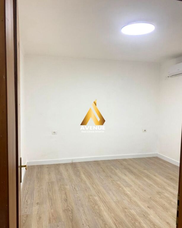 JEPET ME QIRA GARSONIERE TE RRUGA MYSLYM SHYRI, TIRANË