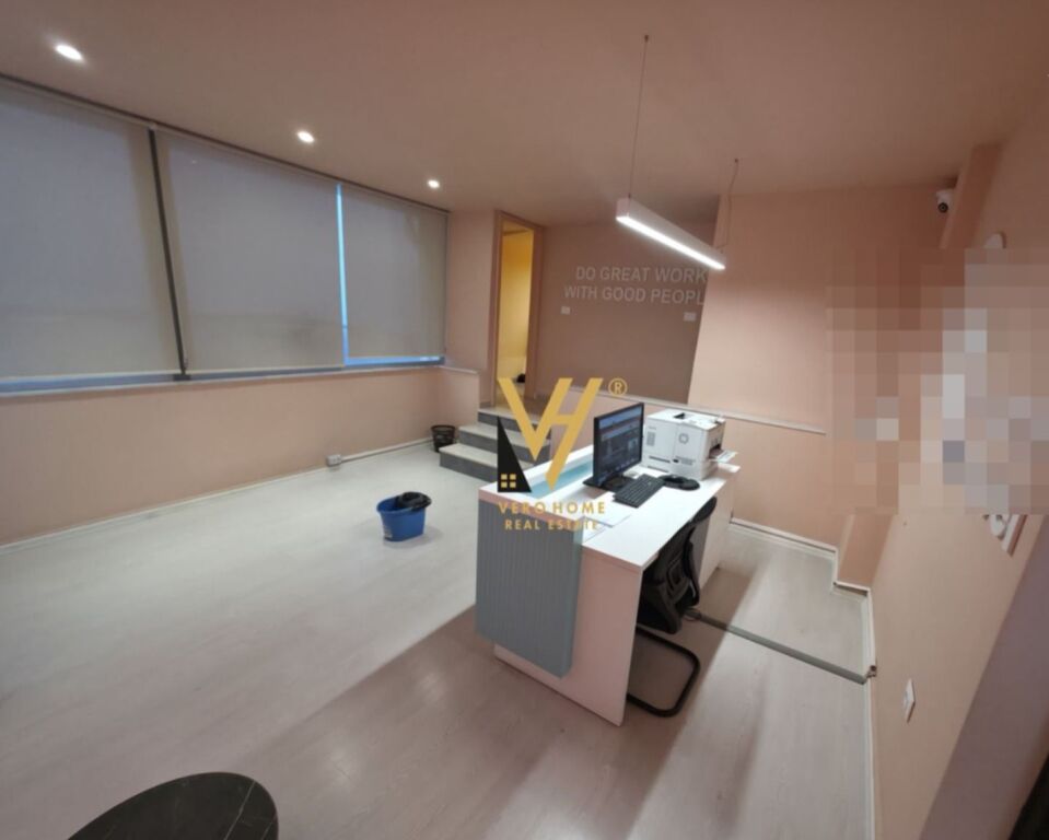 JEPET ZYRE 200 M2 ME QERA NE FARKE 2.000 EURO