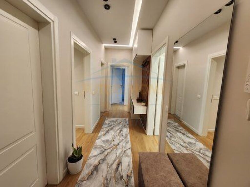 Shitet, Apartament 2+1+Post Parkimi, Liqeni i Thate, Tiranë