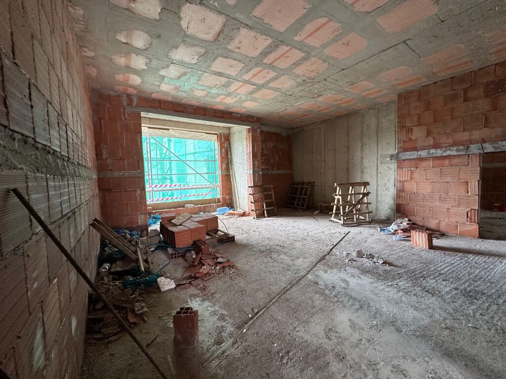 Vendiamo appartamento 2+1 occasione, Via Siri Kodra