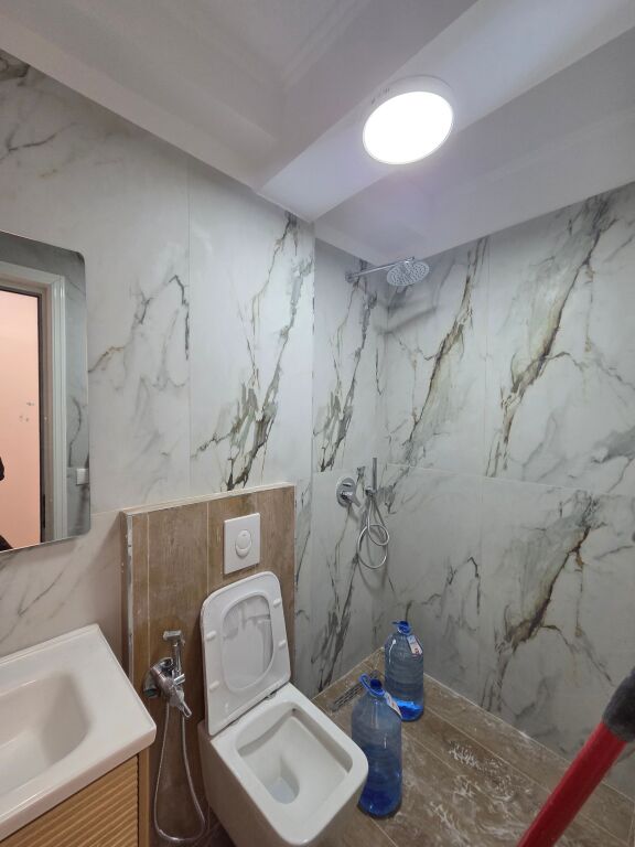 Shiten 2 Garsoniere Stadiumi Dinamo