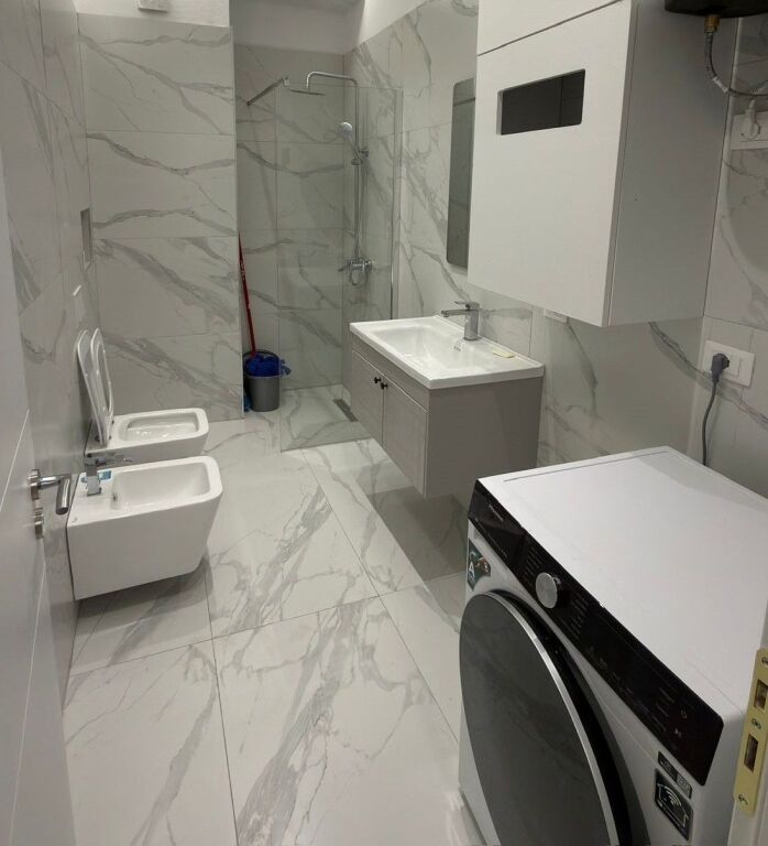 🏡 Jepet me Qira Apartament Modern 2+1+2 – Komuna e Parisit