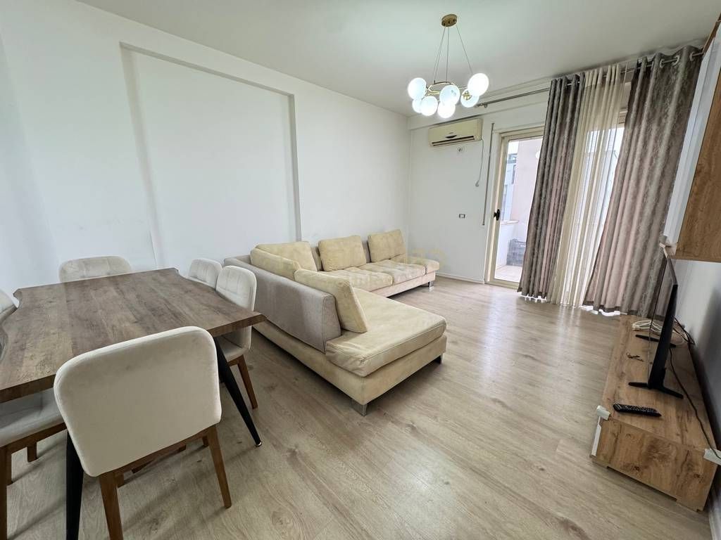 APARTAMENT 2+1 PËR QIRA NË ASTIR!