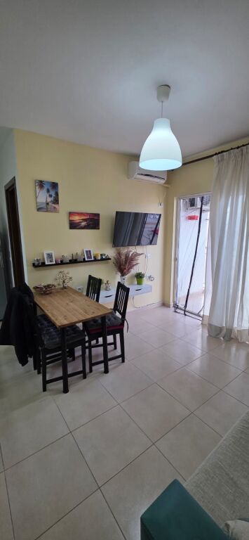 Jepet Apartament me qera